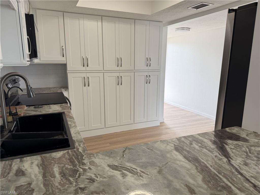 SUNWOOD CONDO - Residential Lease