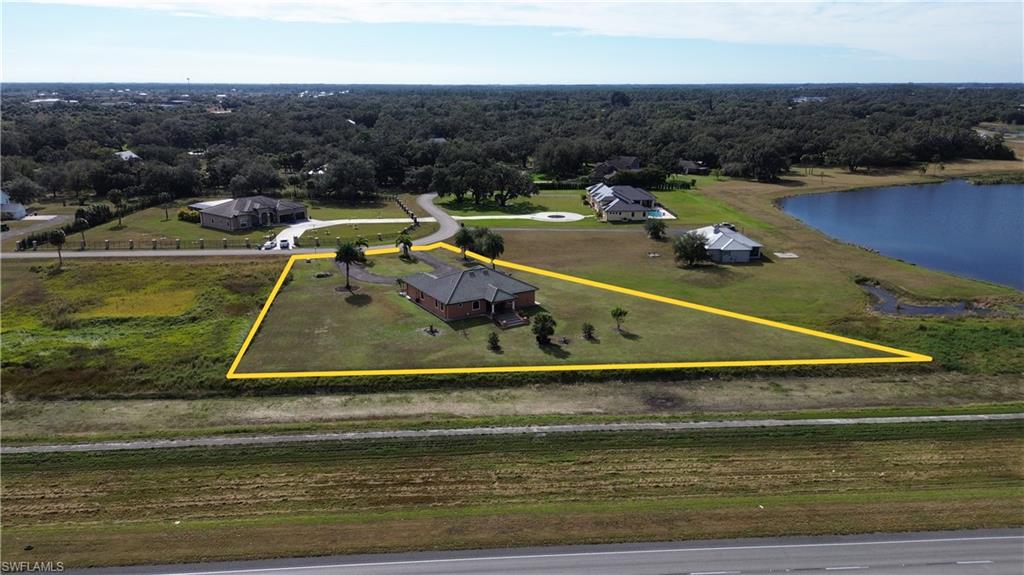 LABELLE ESTATES - Residential