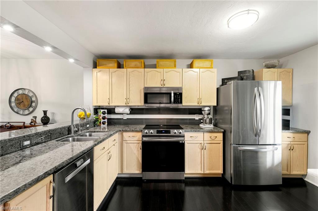 VILLAGES AT EMERALD LAKES - Residential