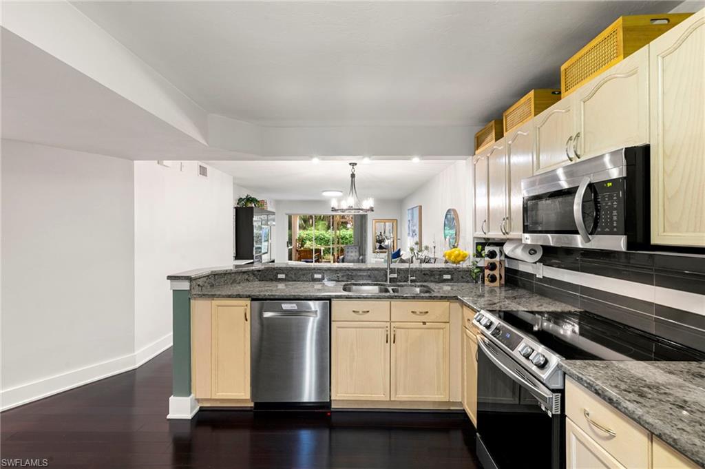 VILLAGES AT EMERALD LAKES - Residential