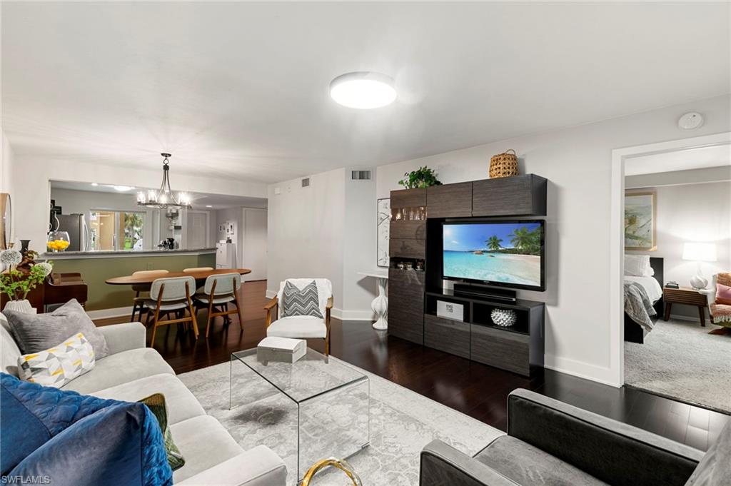 VILLAGES AT EMERALD LAKES - Residential