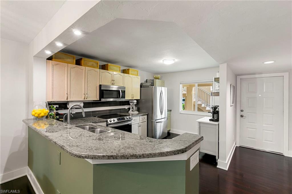 VILLAGES AT EMERALD LAKES - Residential