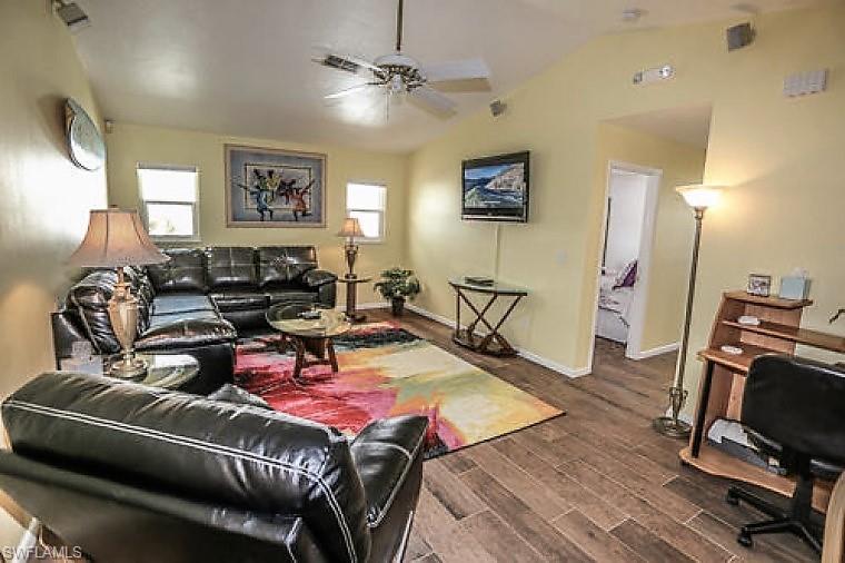 HOLIDAY HEIGHTS - Residential