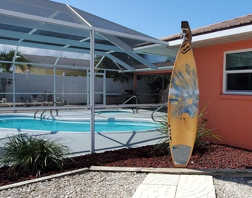 HOLIDAY HEIGHTS - Residential