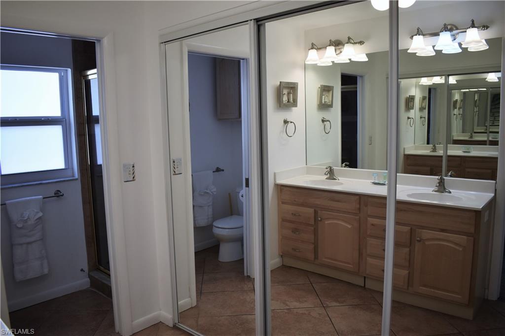 HOLIDAY HEIGHTS - Residential