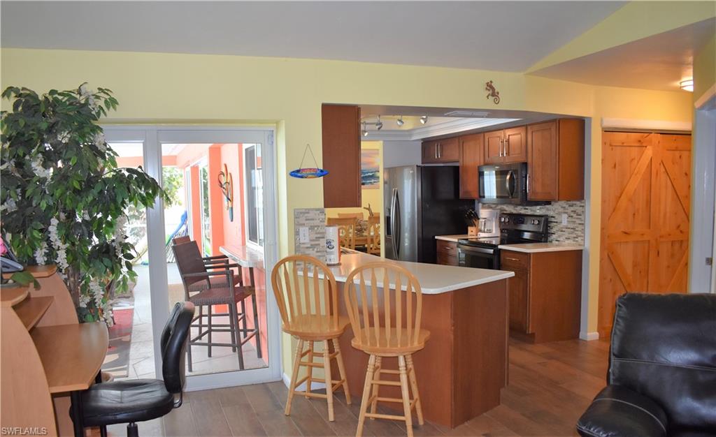 HOLIDAY HEIGHTS - Residential