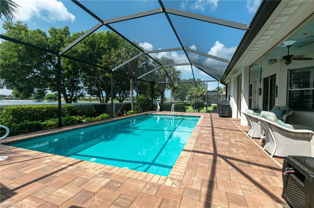 EMERSON SQUARE - Residential