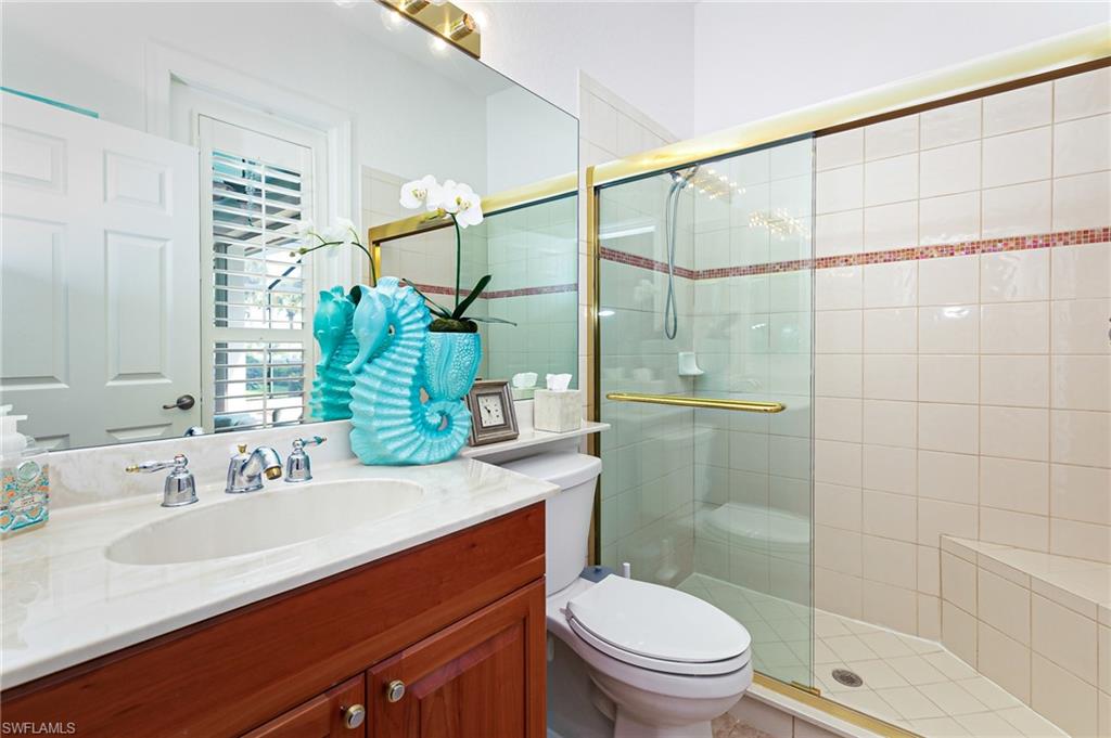 EMERSON SQUARE - Residential