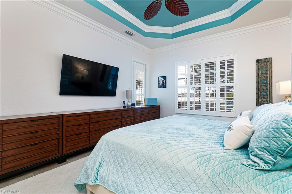 EMERSON SQUARE - Residential