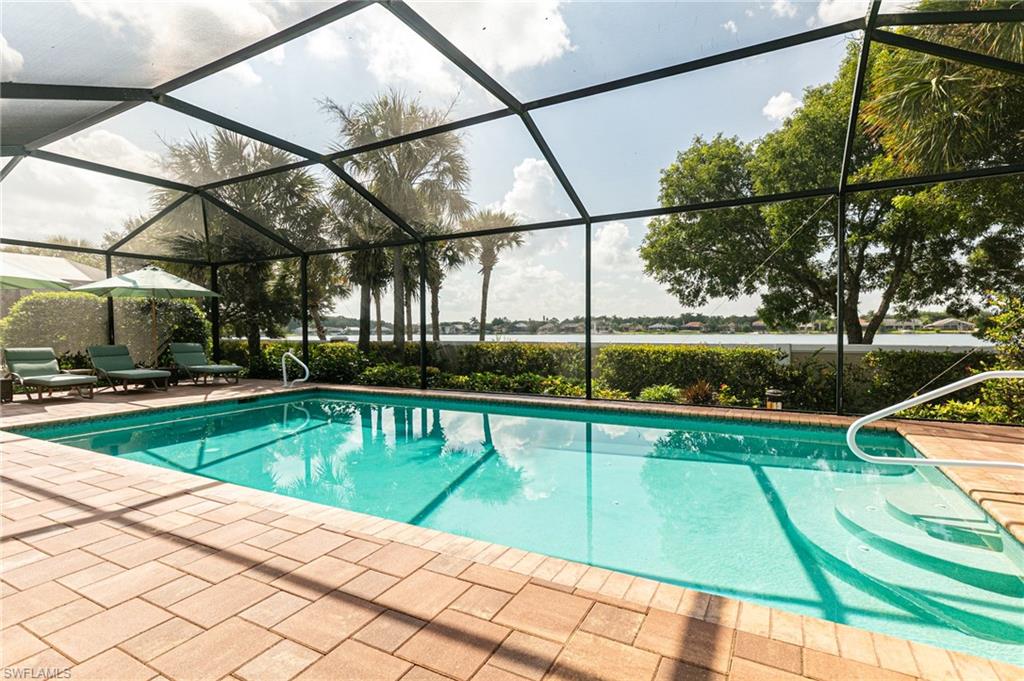 EMERSON SQUARE - Residential