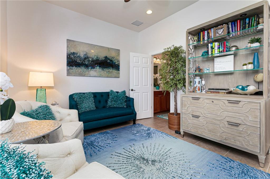 EMERSON SQUARE - Residential