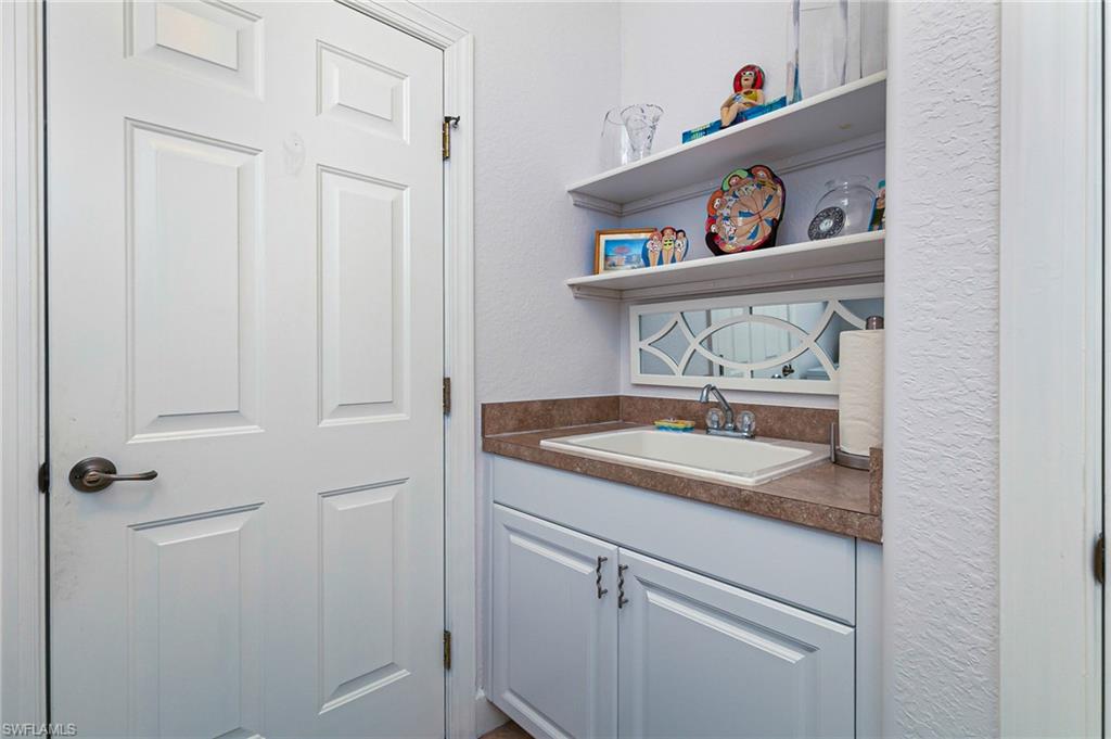 EMERSON SQUARE - Residential