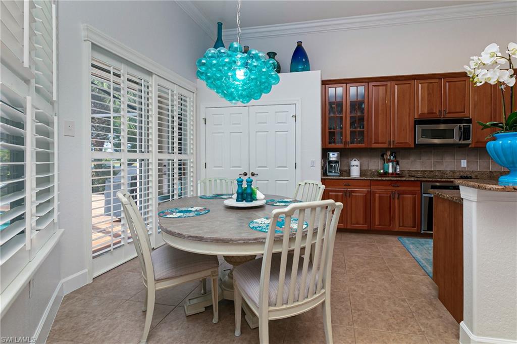 EMERSON SQUARE - Residential