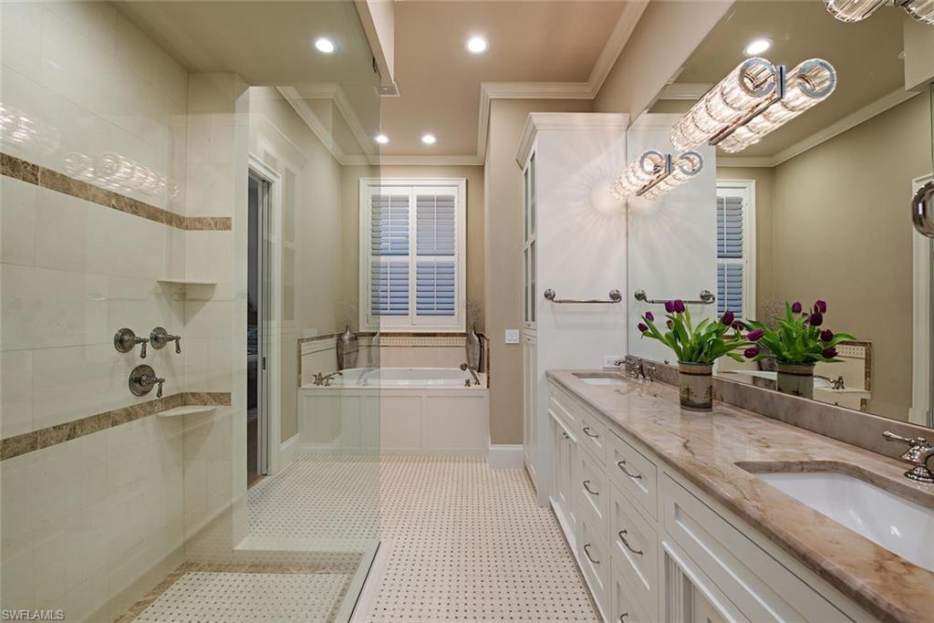 ROYAL HARBOR - Residential