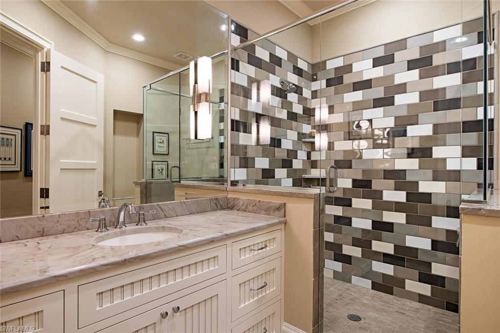 ROYAL HARBOR - Residential