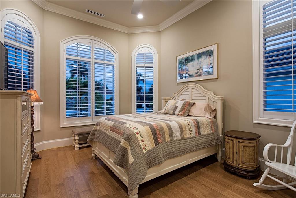 ROYAL HARBOR - Residential