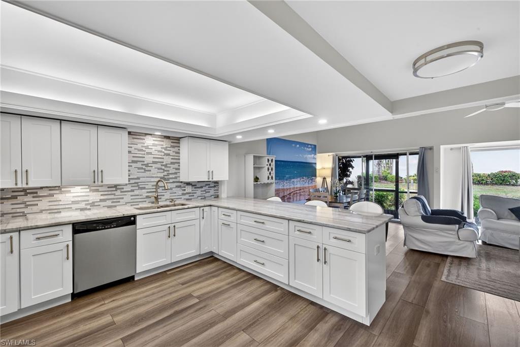 WINDJAMMER VILLAGE AT THE LAND - Residential