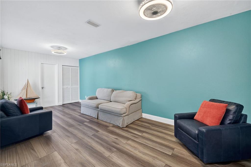 WINDJAMMER VILLAGE AT THE LAND - Residential