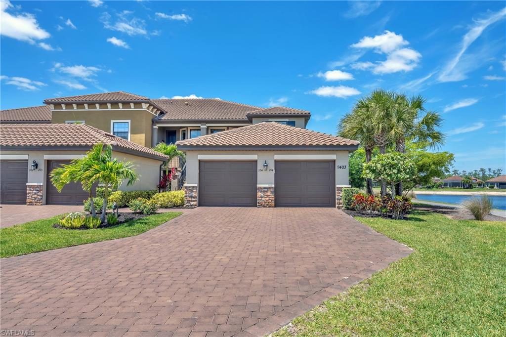 ESPLANADE - Residential