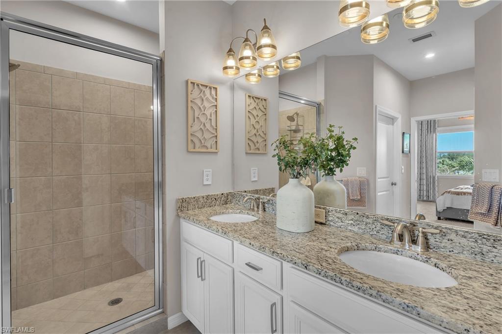 ESPLANADE - Residential