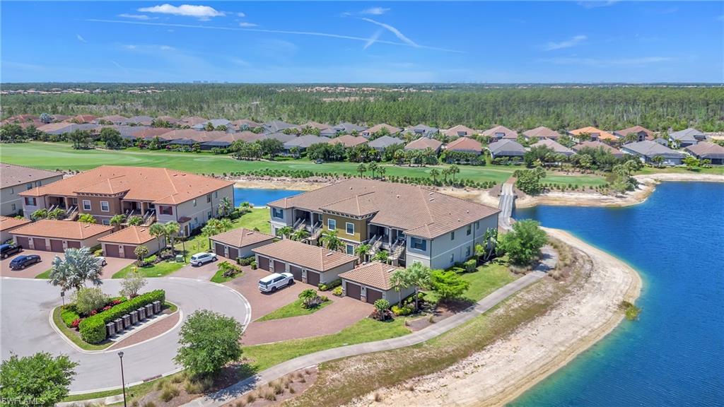 ESPLANADE - Residential