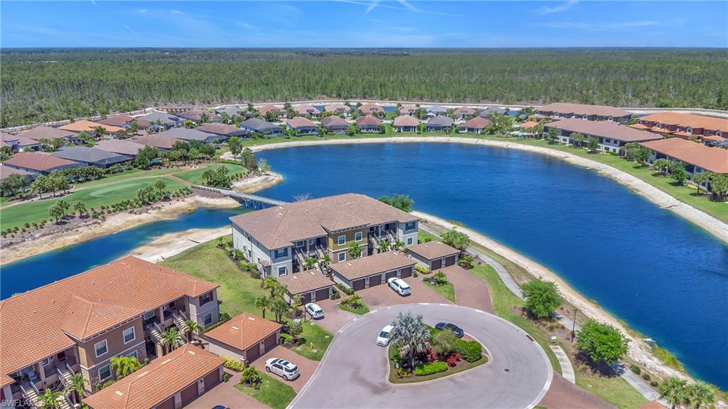 ESPLANADE - Residential