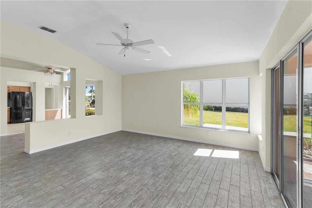 EVENINGSTAR CAY - Residential