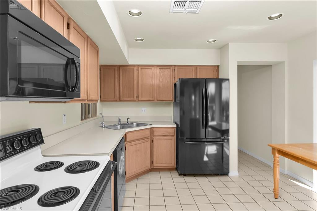 EVENINGSTAR CAY - Residential