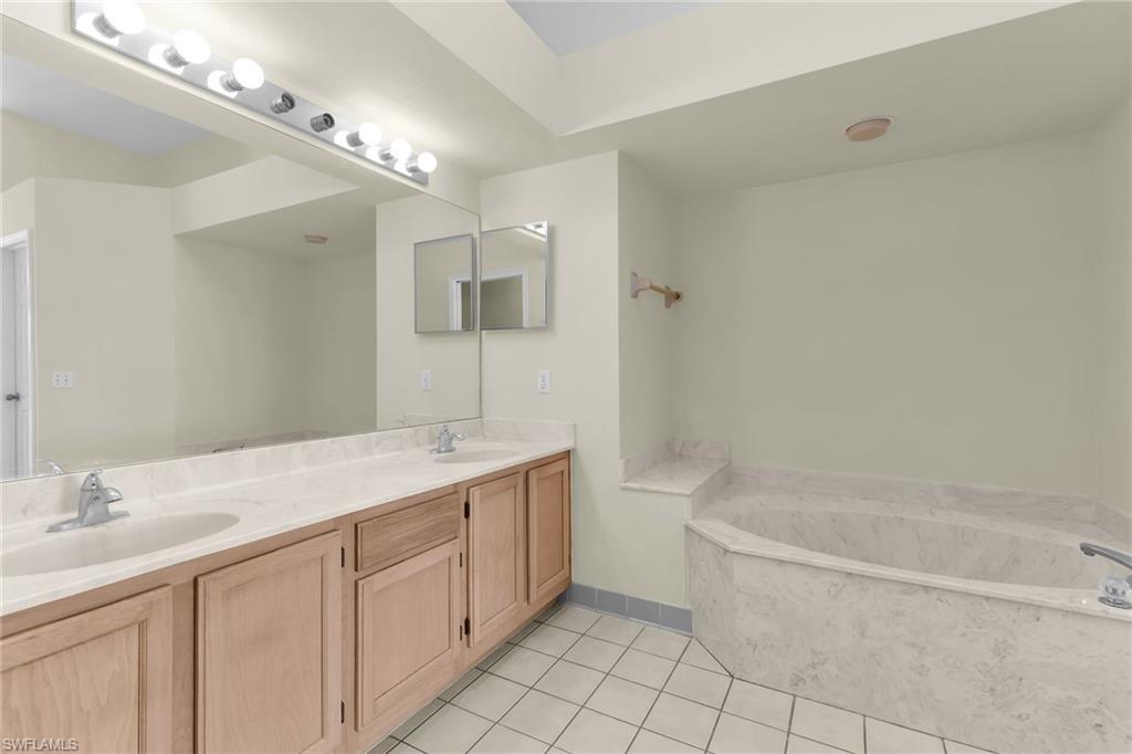 EVENINGSTAR CAY - Residential