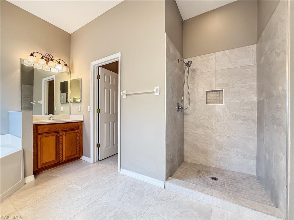 CYPRESS CAY - Residential