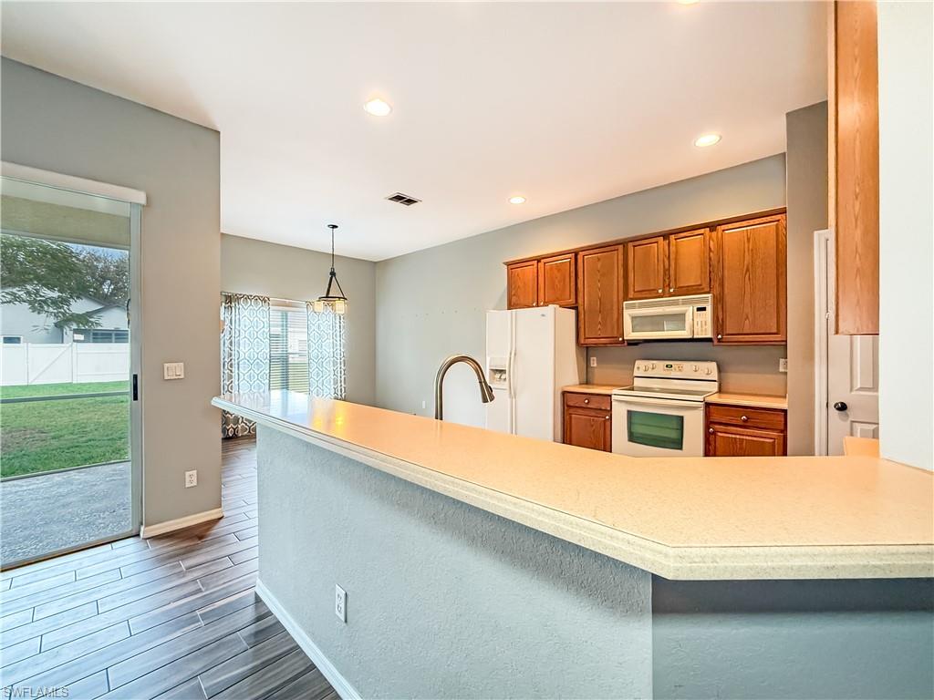 CYPRESS CAY - Residential