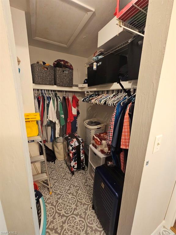 PARKWOOD VILLAS - Residential