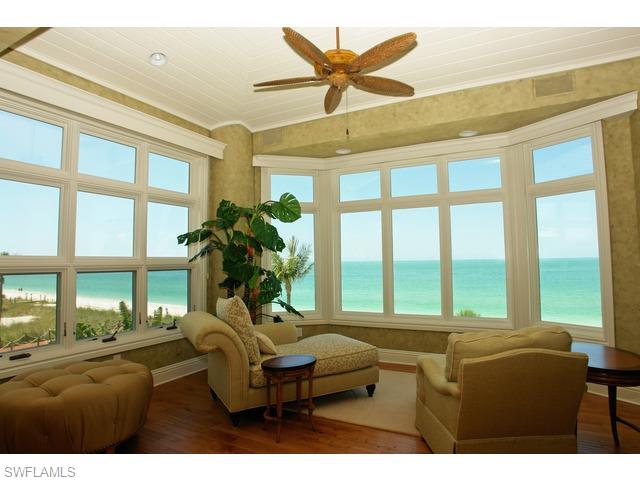 BAREFOOT BEACH - Residential