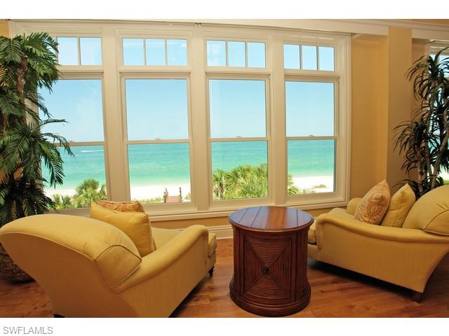 BAREFOOT BEACH - Residential