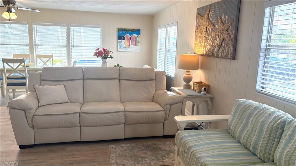 LAZY DAYS MOBILE VILLAGE - Residential