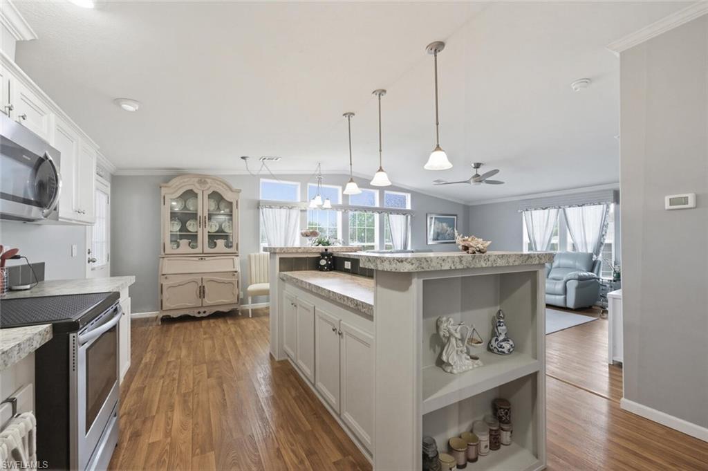 RIVIERA COLONY GOLF ESTATES - Residential