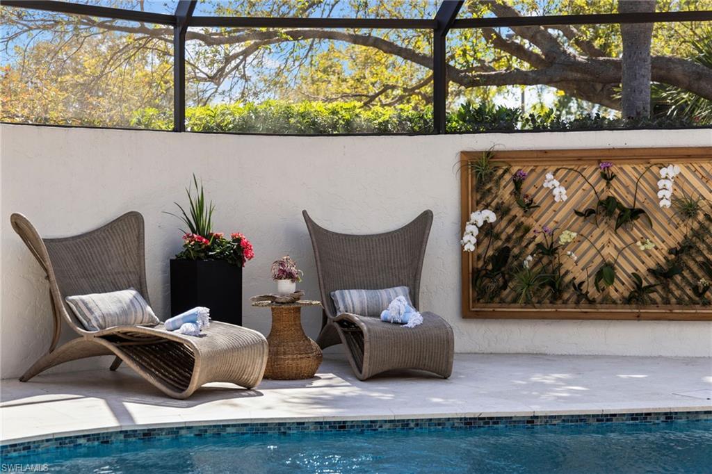 SAND POINTE - Residential