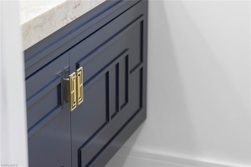 SAND POINTE - Residential