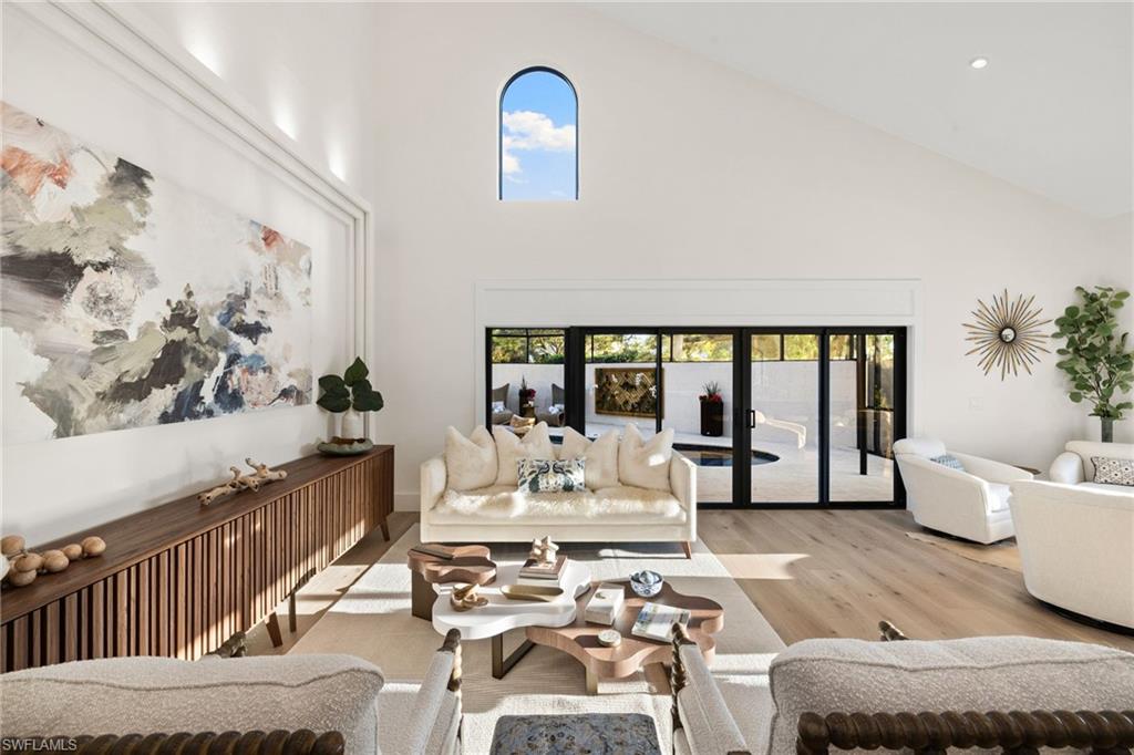 SAND POINTE - Residential