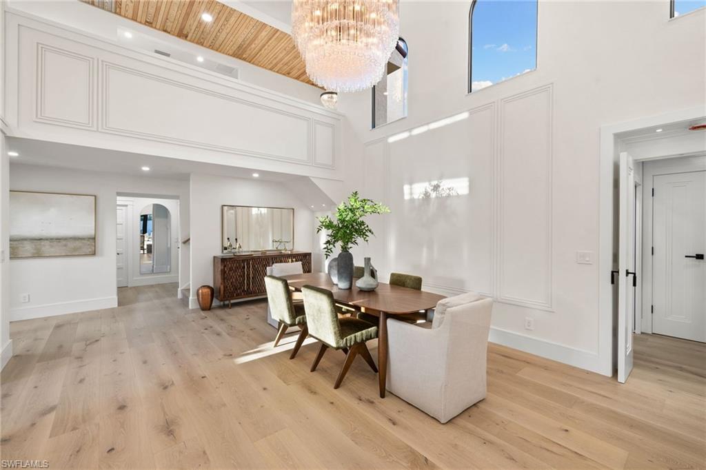 SAND POINTE - Residential