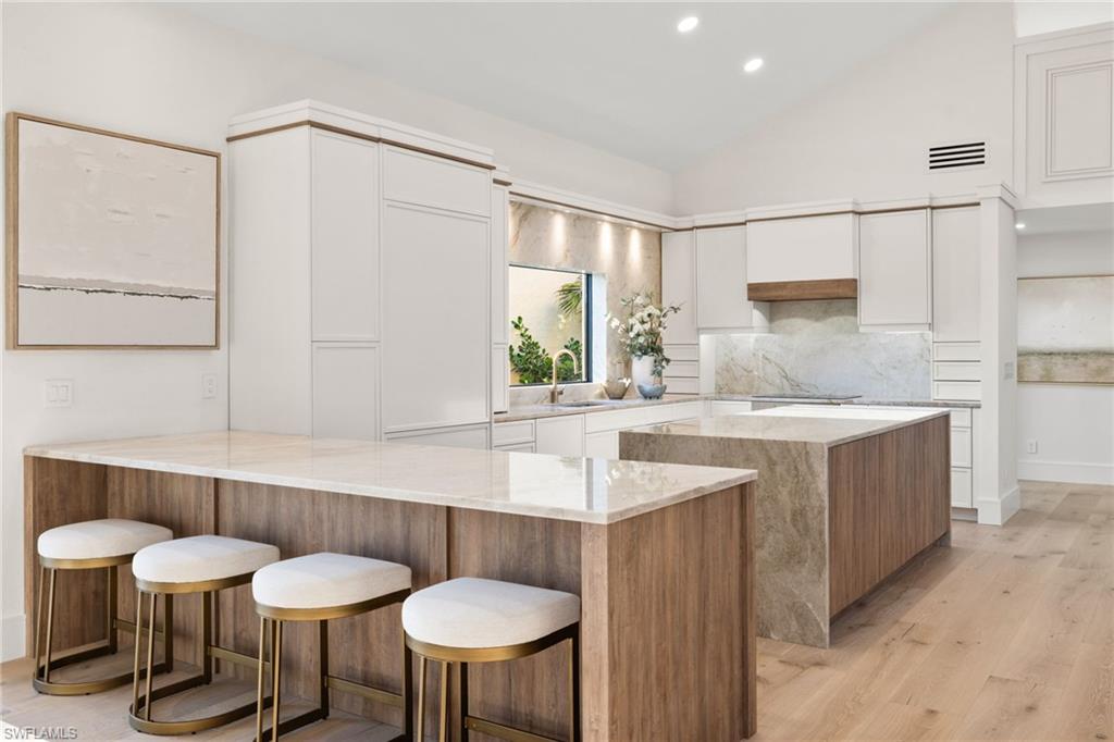 SAND POINTE - Residential