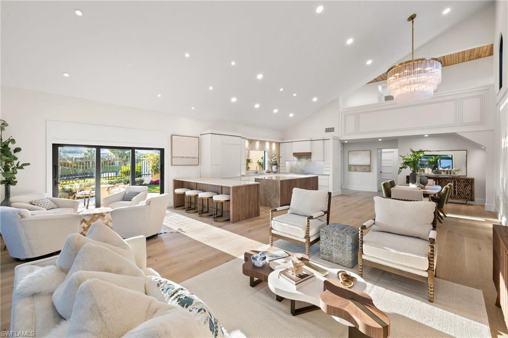 SAND POINTE - Residential