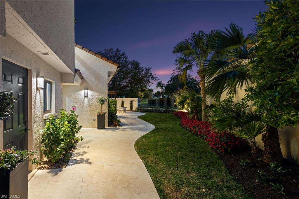 SAND POINTE - Residential