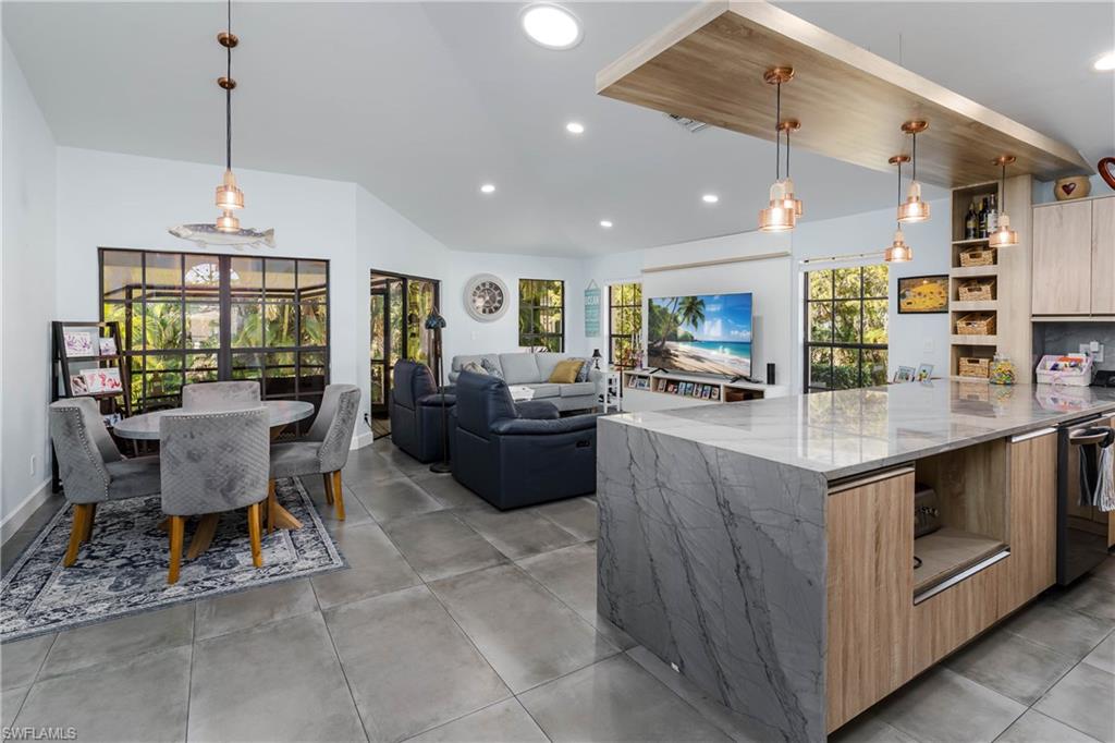 IMPERIAL PARK PLACE VILLAS - Residential