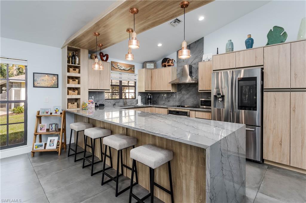 IMPERIAL PARK PLACE VILLAS - Residential