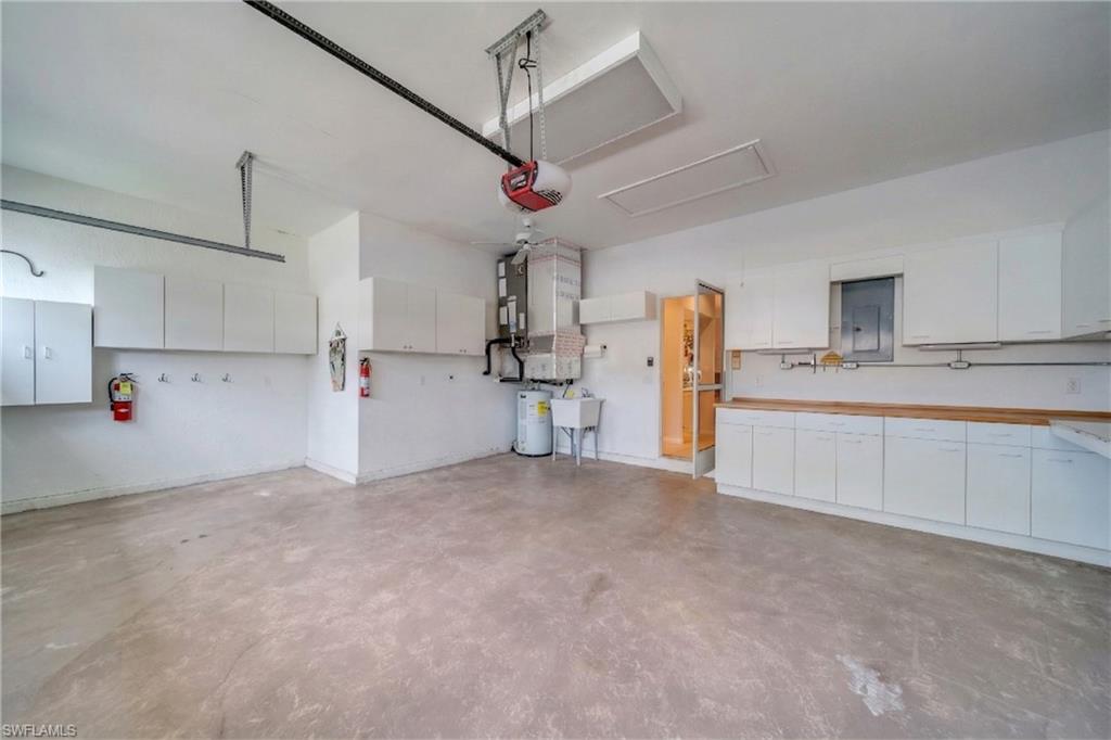 FAIRWAY BEND VILLAGE - Residential