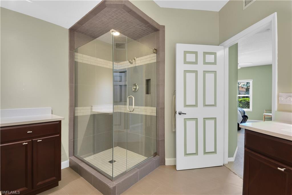 LAS BRISAS AT SPANISH WELLS - Residential