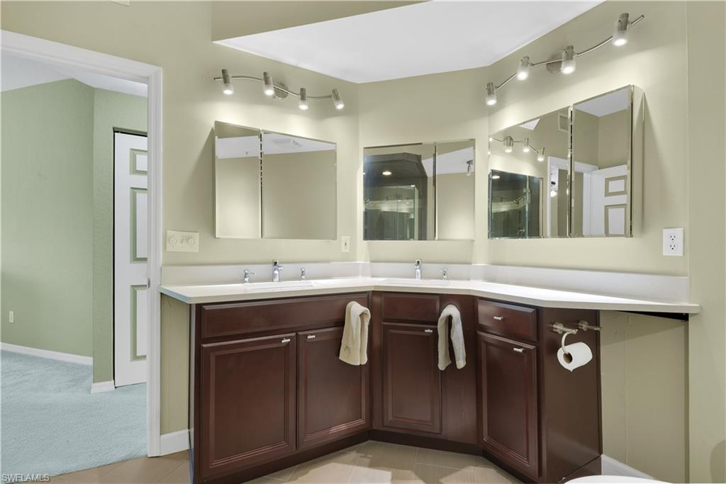 LAS BRISAS AT SPANISH WELLS - Residential