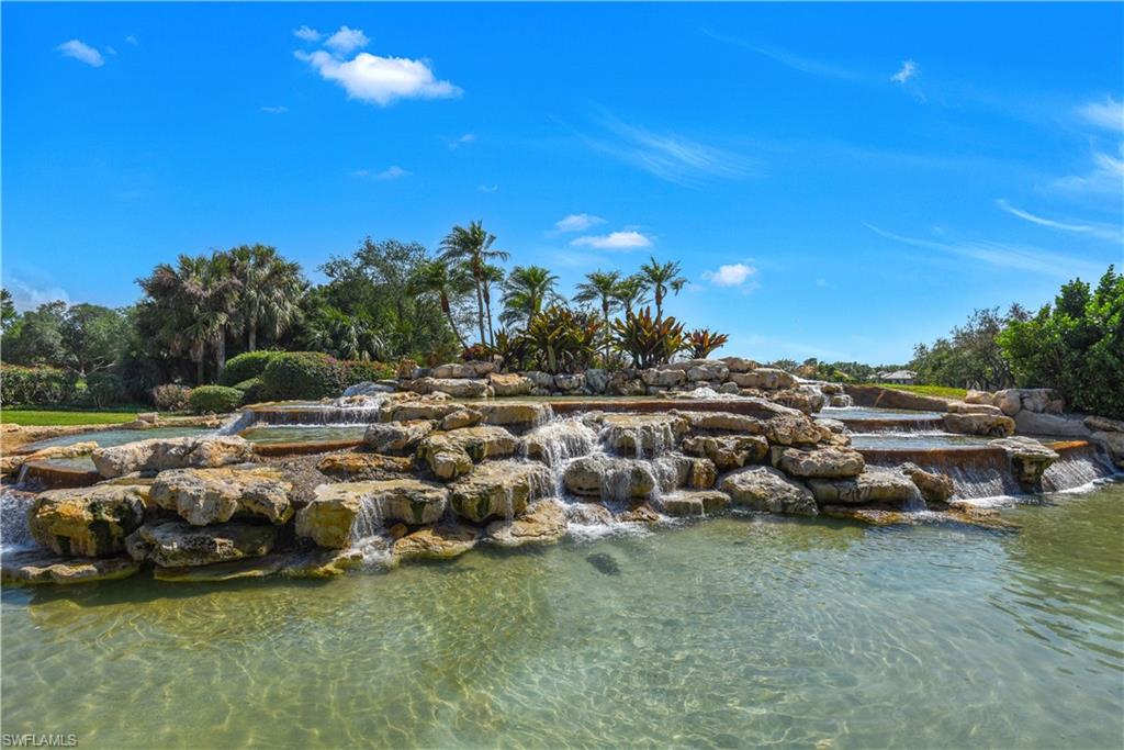 LAS BRISAS AT SPANISH WELLS - Residential