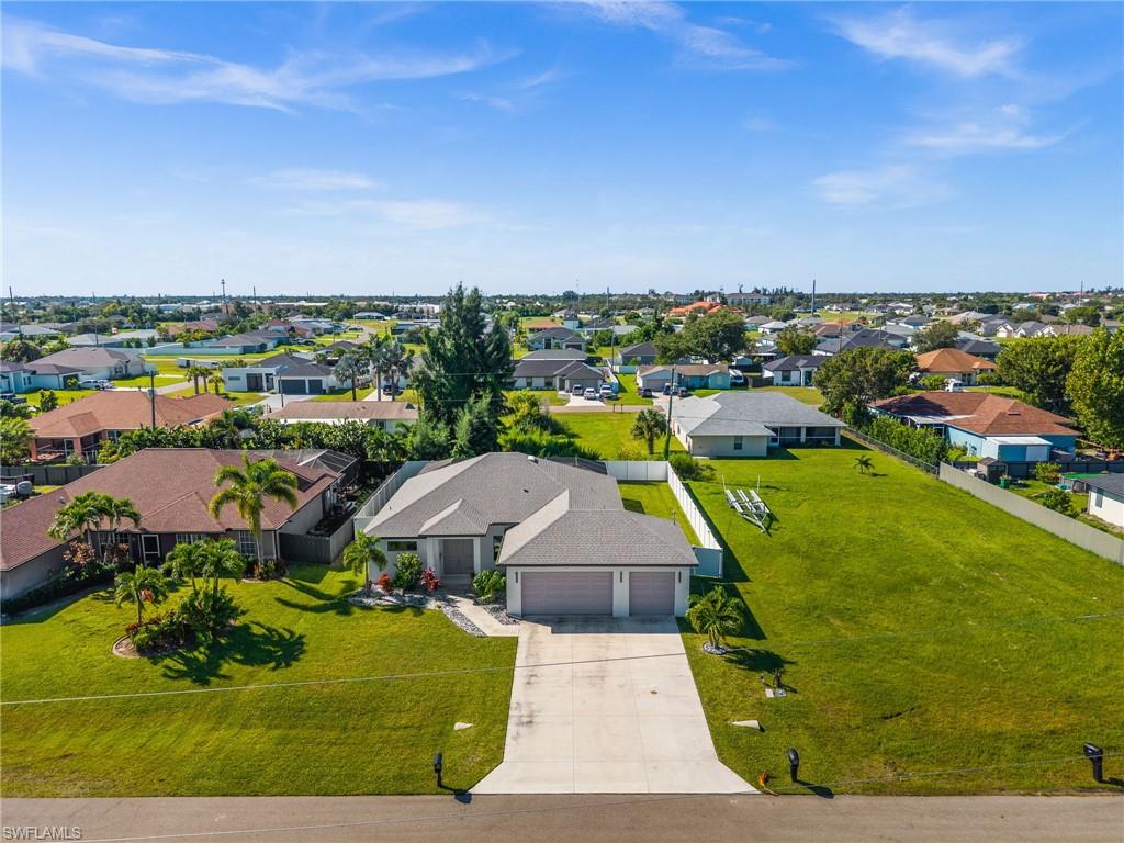 CAPE CORAL - Residential